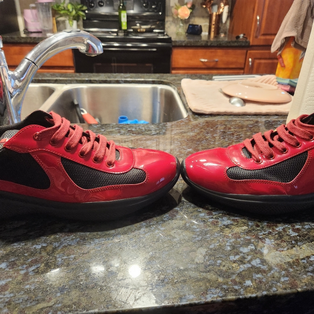 Prada shoes - Picture 4 of 5